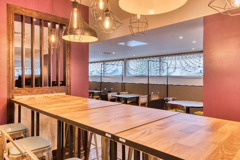 Premier Inn  Oxford Botley image