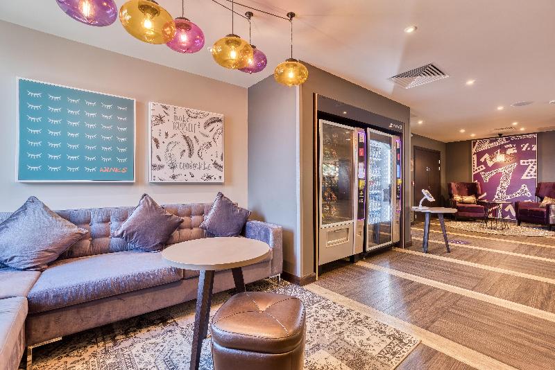 Premier Inn  Oxford Botley image