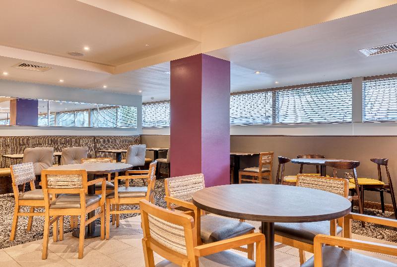 Premier Inn  Oxford Botley image