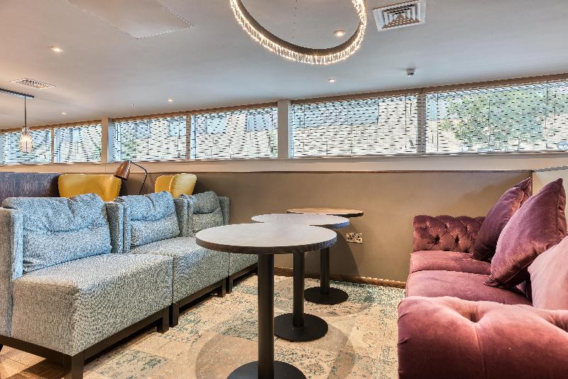 Premier Inn  Oxford Botley image