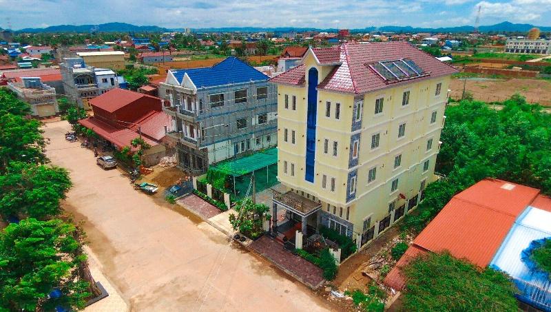 Arina Boutique Kampot image