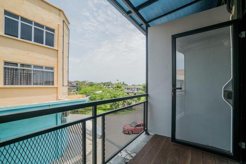 Paly Hotel image