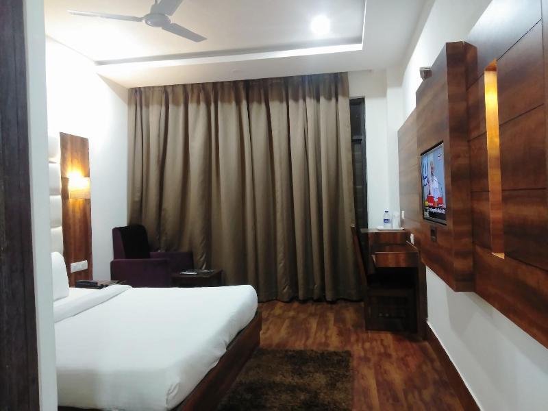 Hotel AK Continental image