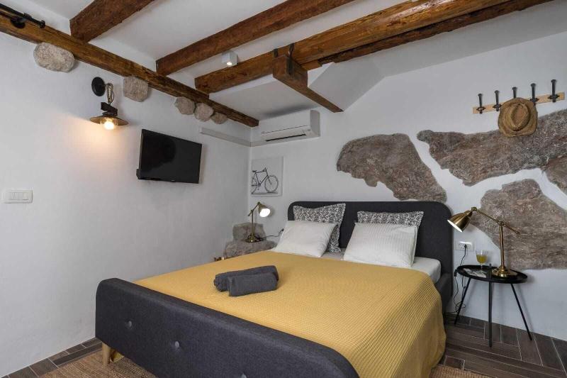 Private Accomodation Linda image