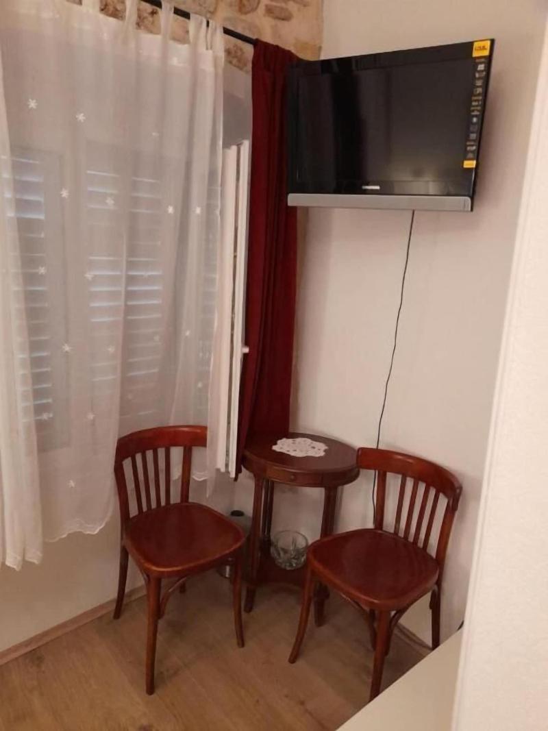 Private Accomodation Linda image