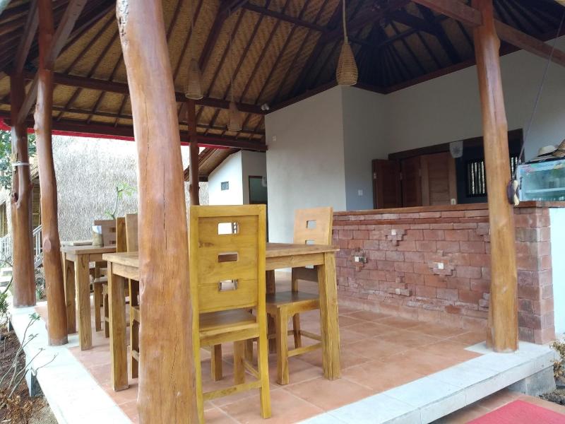 HoneyBee Huts image