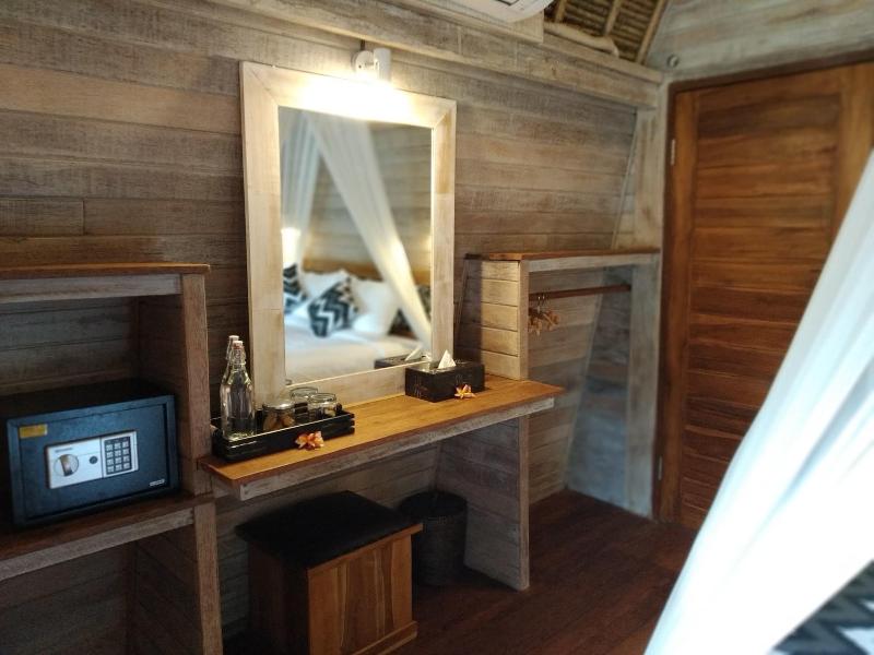 HoneyBee Huts image