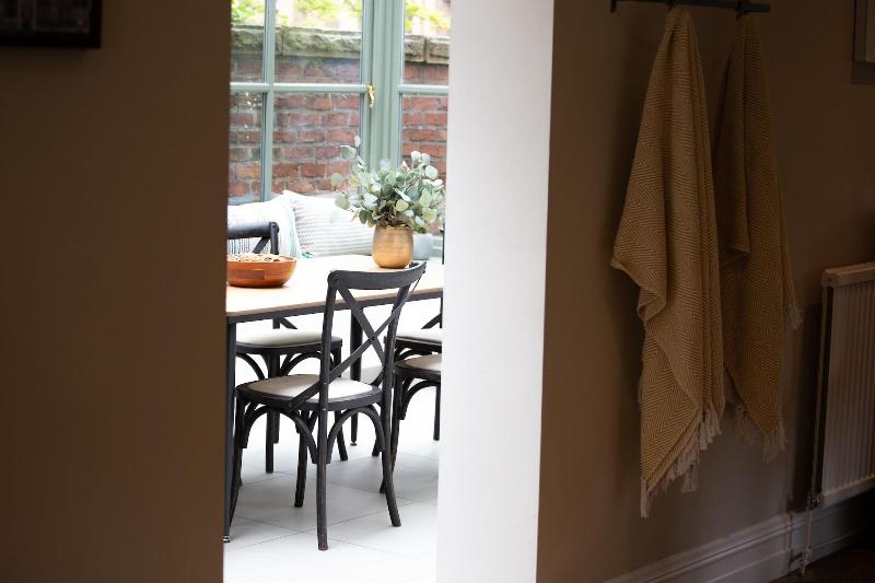 Lock Keepers Cottage - Detached House in the City image