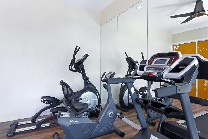 D Varee Xpress Fullroom 77 Srinakarin image