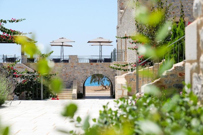Margo Beach Hotel image