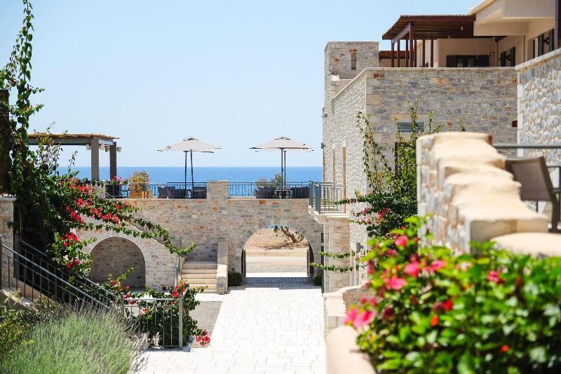 Margo Beach Hotel image