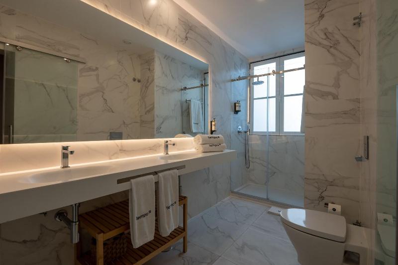 Tempo FLH Hotels image