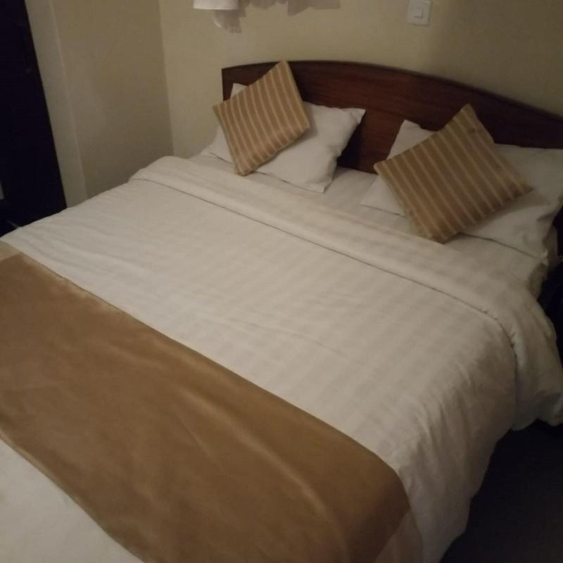 Skyline Hotel & Suites image
