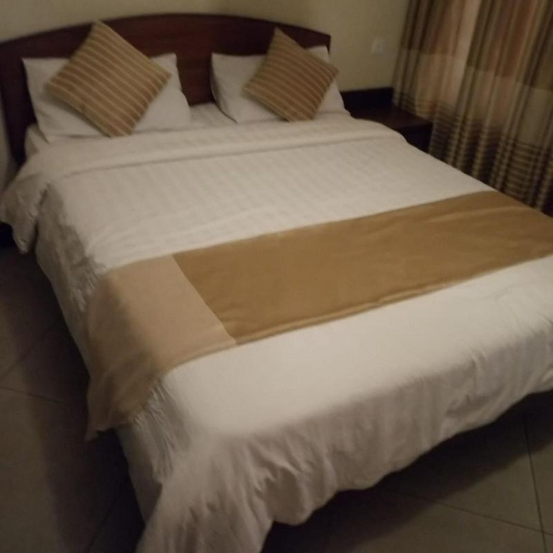 Skyline Hotel & Suites image