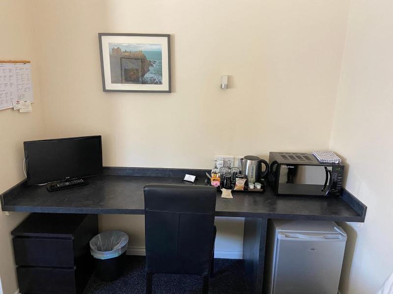 Ivy Cottage Serviced Accommodation image
