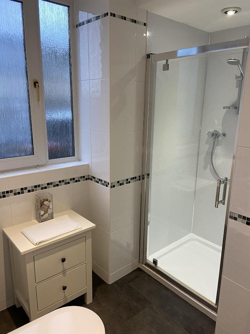 Ivy Cottage Serviced Accommodation image