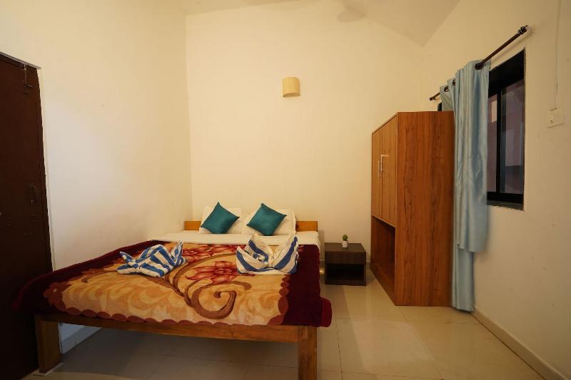 Sunset & Waves Resort image