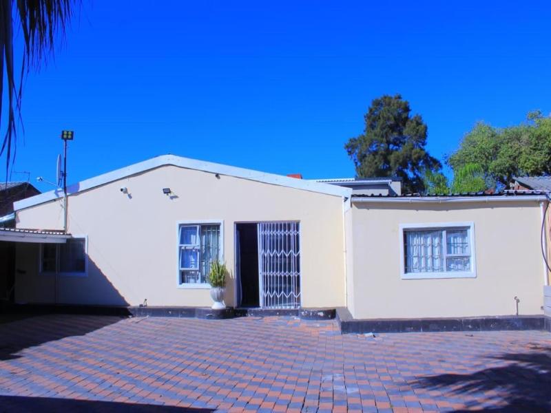 Albrine lodge image