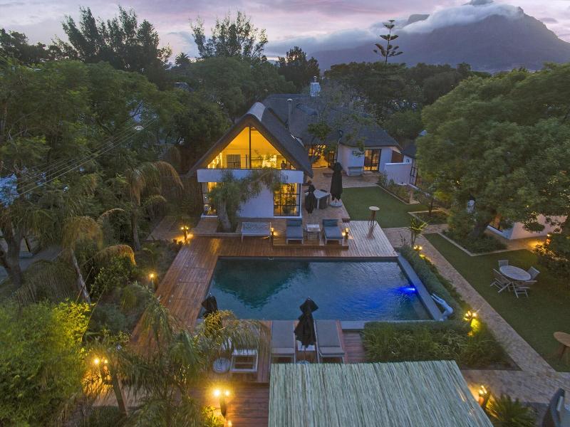 Garden Retreat - Adults Only image