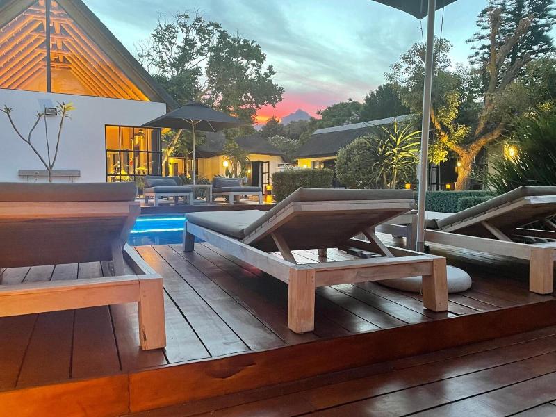 Garden Retreat - Adults Only image