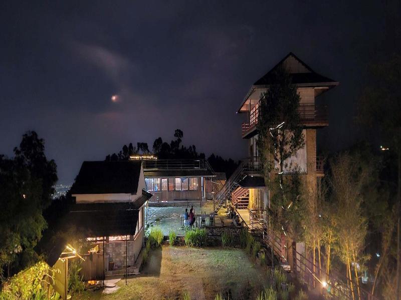 Pumdikot Mountain Lodge image