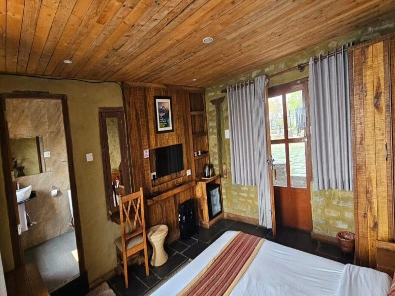 Pumdikot Mountain Lodge image