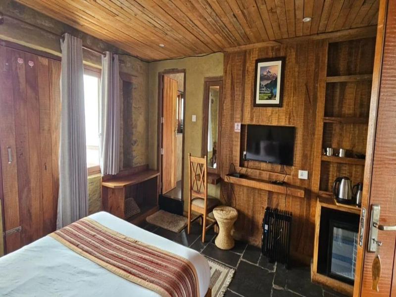 Pumdikot Mountain Lodge image