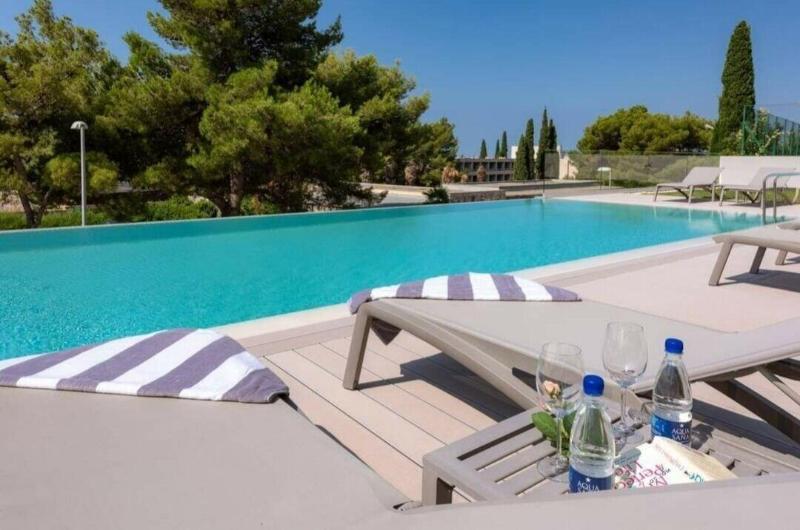 Bel Etage Luxury Rooms image