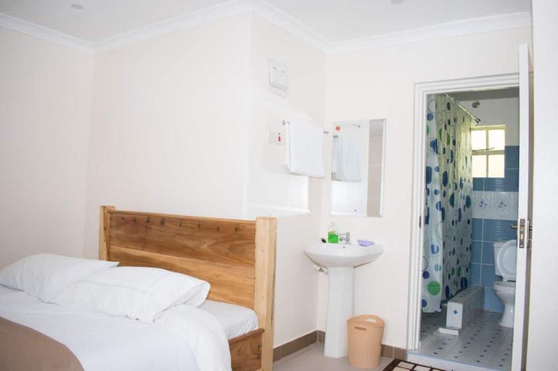Maya's Guest House image