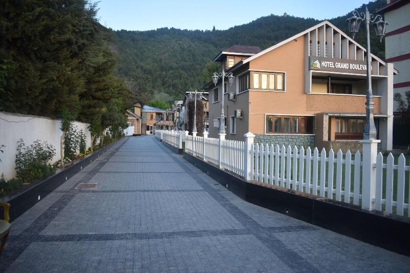 Hotel Grand Boulevard image