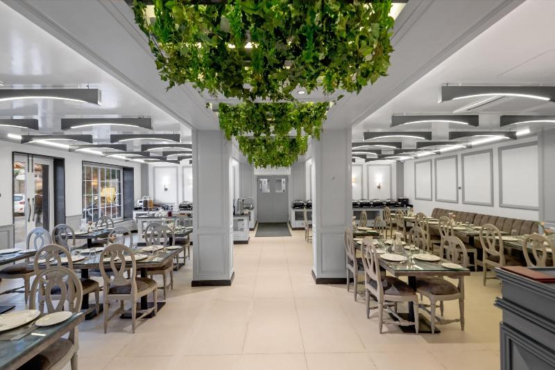 Hotel Grand Boulevard image