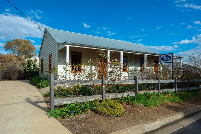 Telegraph Station — general view