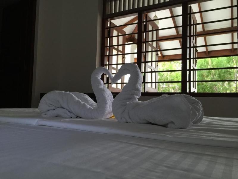 Waves Guest House & Turtle Restaurant — photo 3