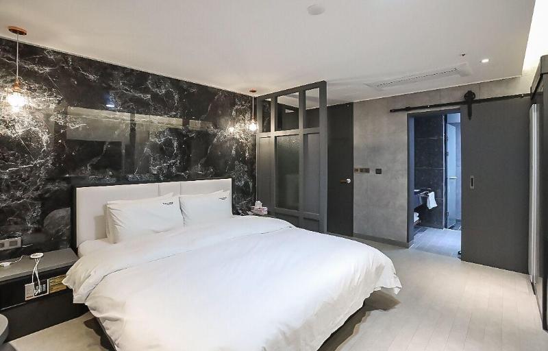 Hotel Yuna image