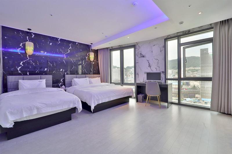 Hotel Yuna image