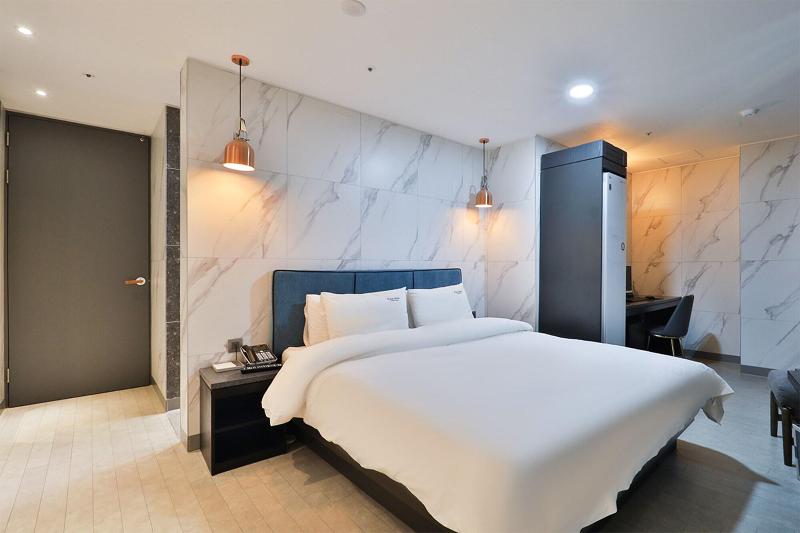 Hotel Yuna image
