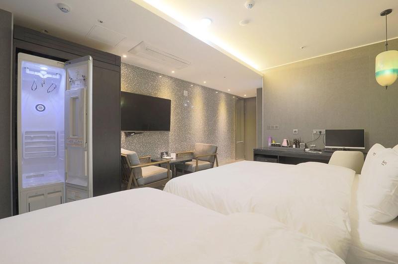 Hotel Yuna image