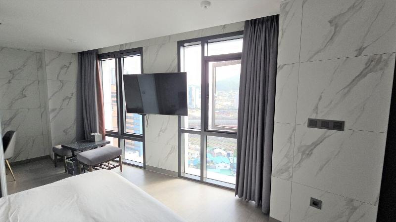 Hotel Yuna image