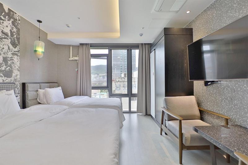 Hotel Yuna image