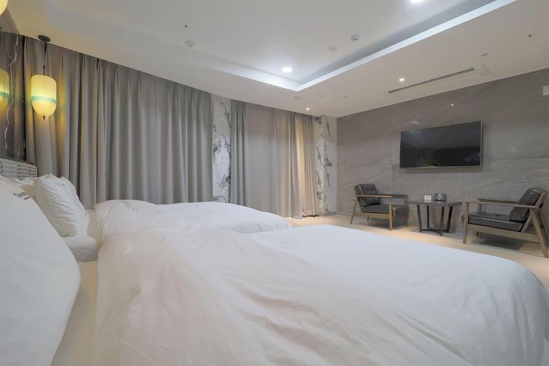Hotel Yuna image