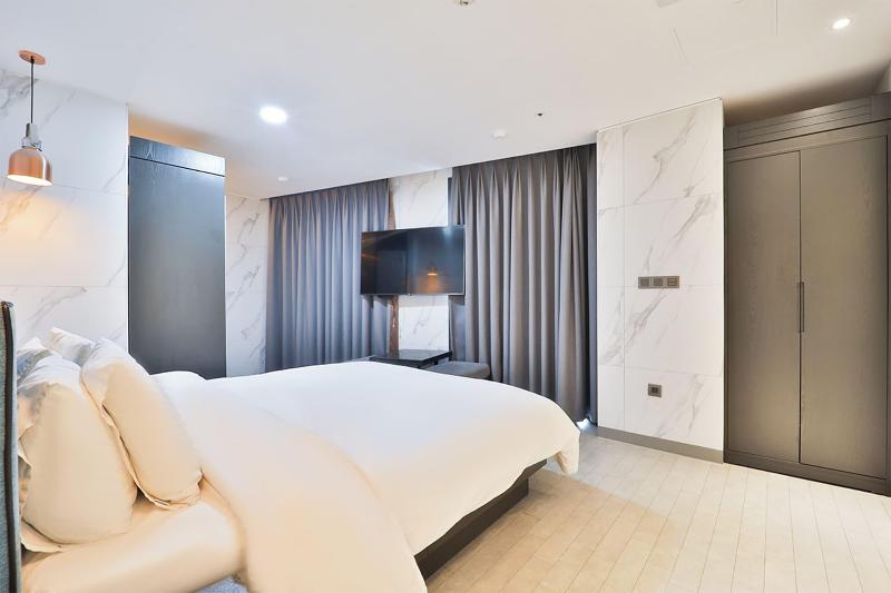 Hotel Yuna image