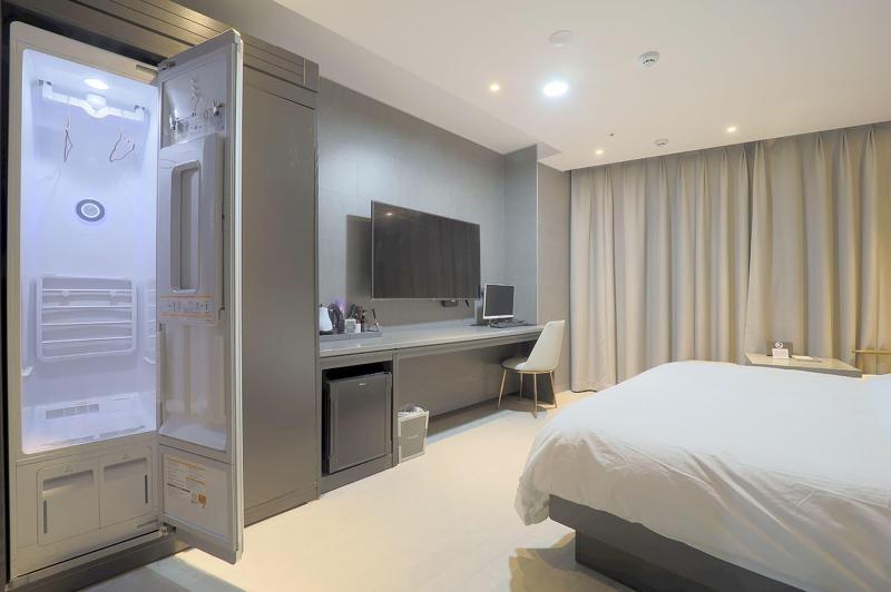 Hotel Yuna image
