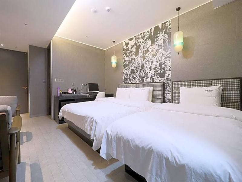 Hotel Yuna image
