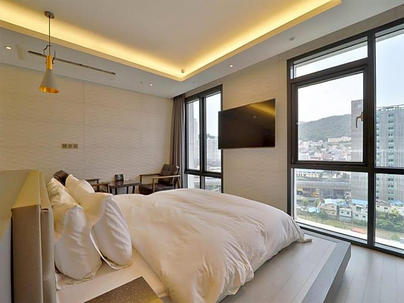 Hotel Yuna image