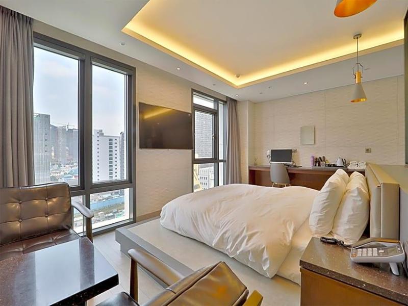 Hotel Yuna image