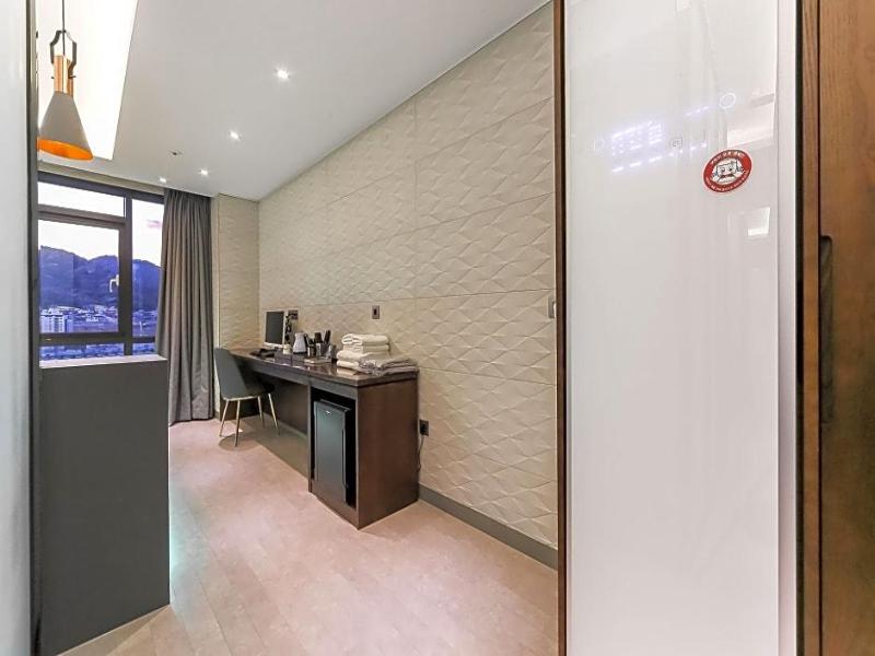 Hotel Yuna image