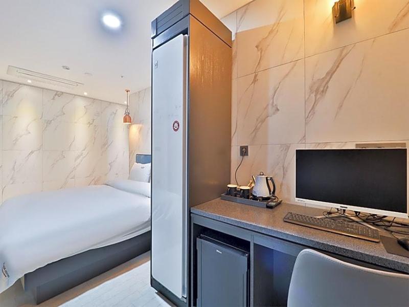 Hotel Yuna image
