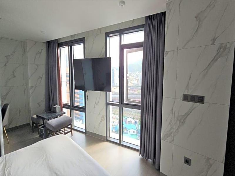 Hotel Yuna image