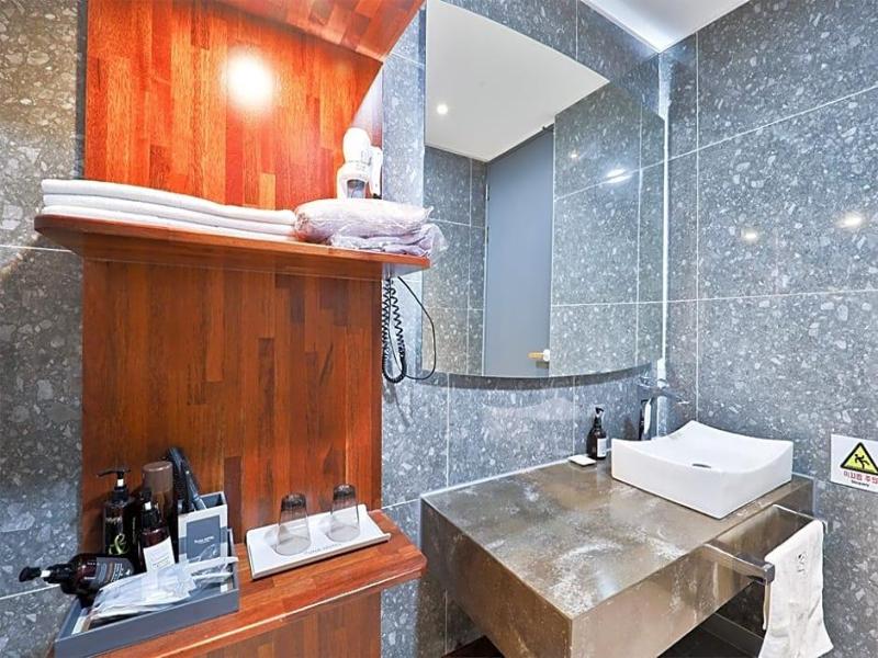 Hotel Yuna image