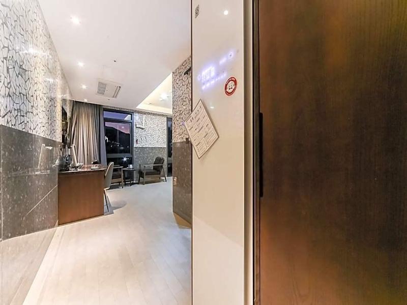 Hotel Yuna image